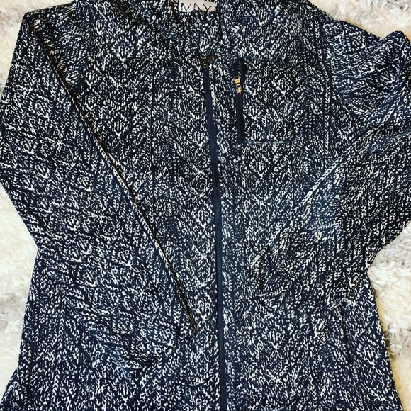 Andrew Marc Sweater - Picture 2 of 3